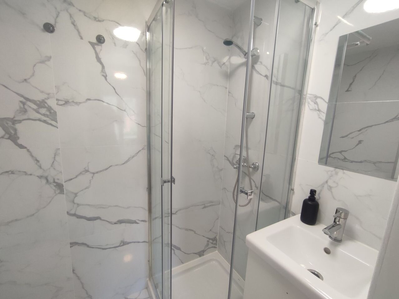 2-Bedroom Apartment in Sucina, Sucina - Image 22