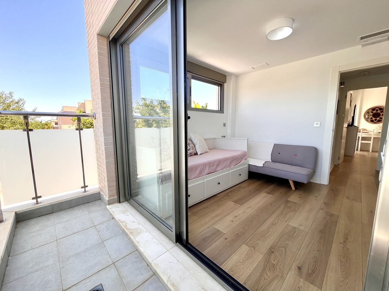 4-Bedroom Villa in Pilar de la Horadada - Image 18