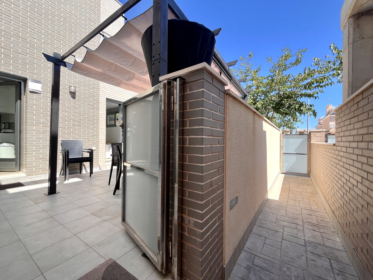 4-Bedroom Villa in Pilar de la Horadada - Image 31