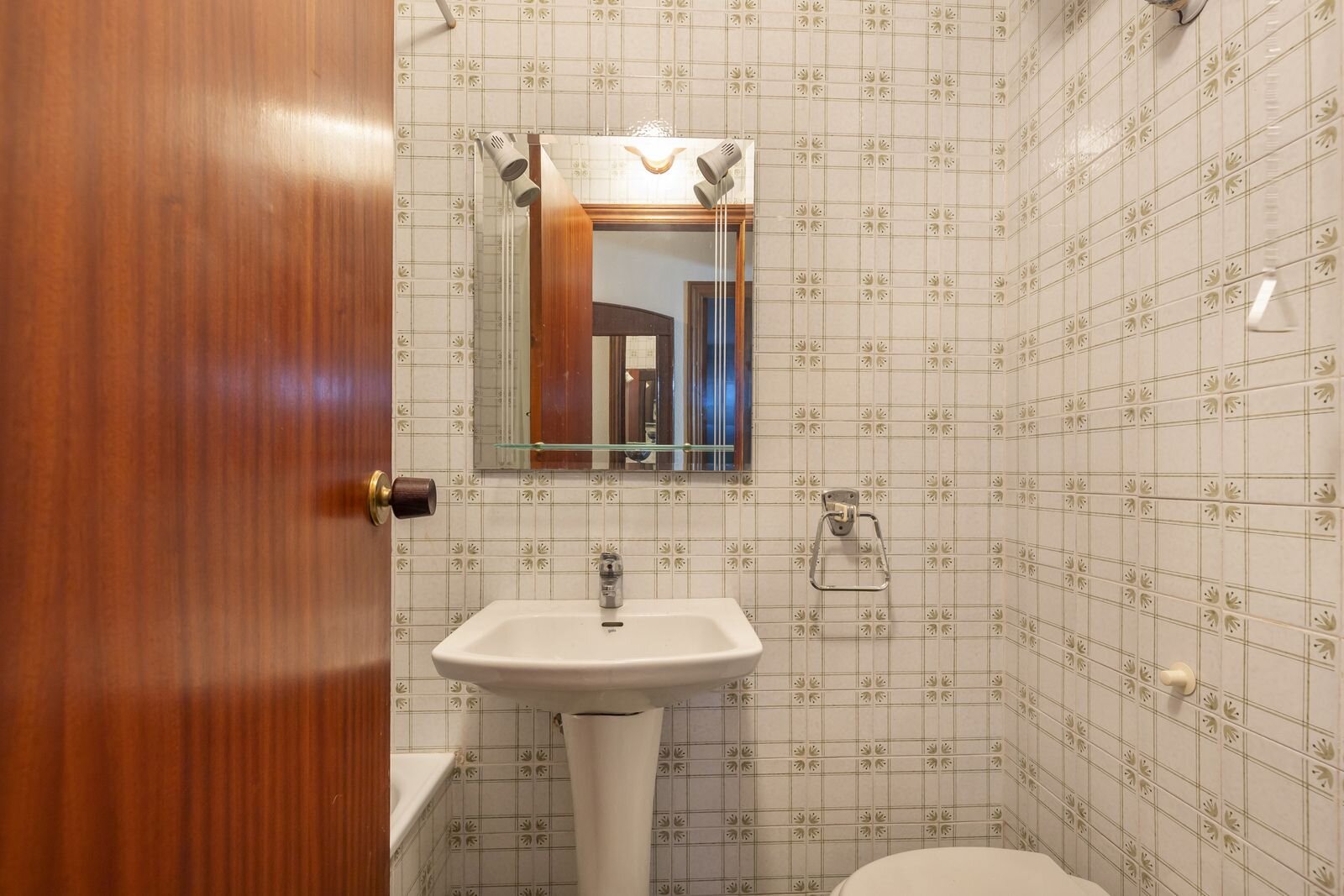 2-Bedroom Apartment in Punta Prima, Torrevieja - Image 17