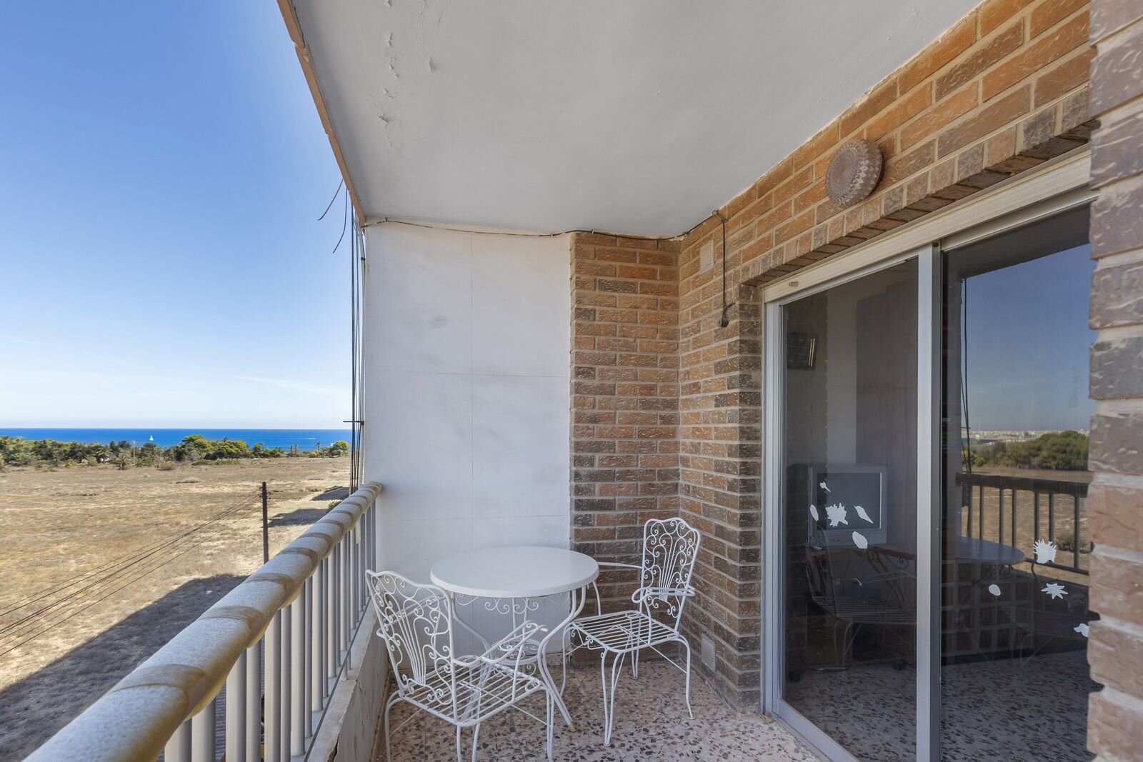2-Bedroom Apartment in Punta Prima, Torrevieja - Image 9