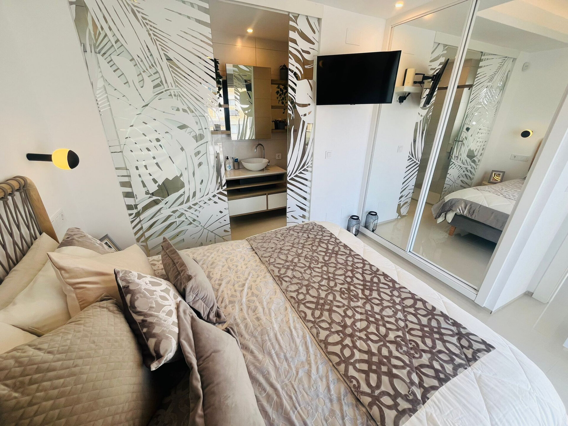 3-Bedroom Villa in Playa del Espejo, Los Alcázares - Image 13