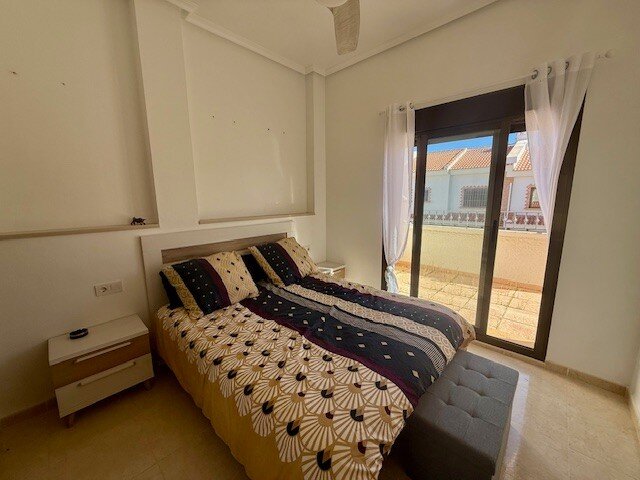 3-Bedroom House in Bellavista, San Miguel de Salinas - Image 24