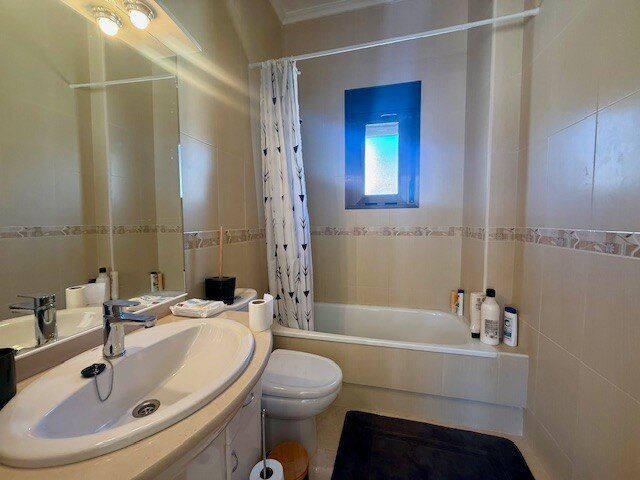 3-Bedroom House in Bellavista, San Miguel de Salinas - Image 25