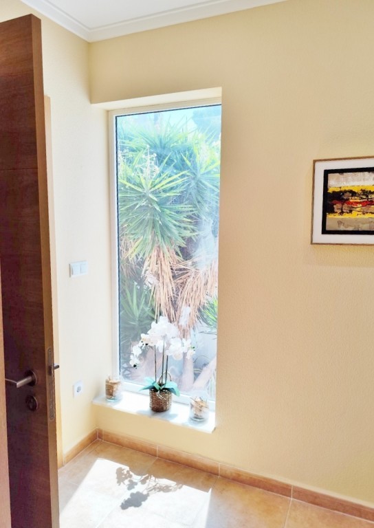 4-Bedroom Villa in Pueblo, San Miguel de Salinas - Image 29