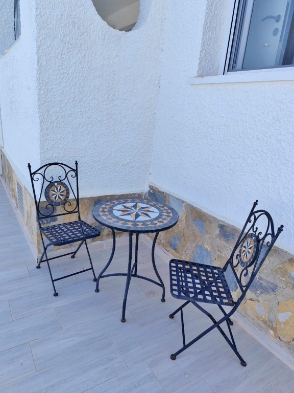 4-Bedroom Villa in Pueblo, San Miguel de Salinas - Image 45