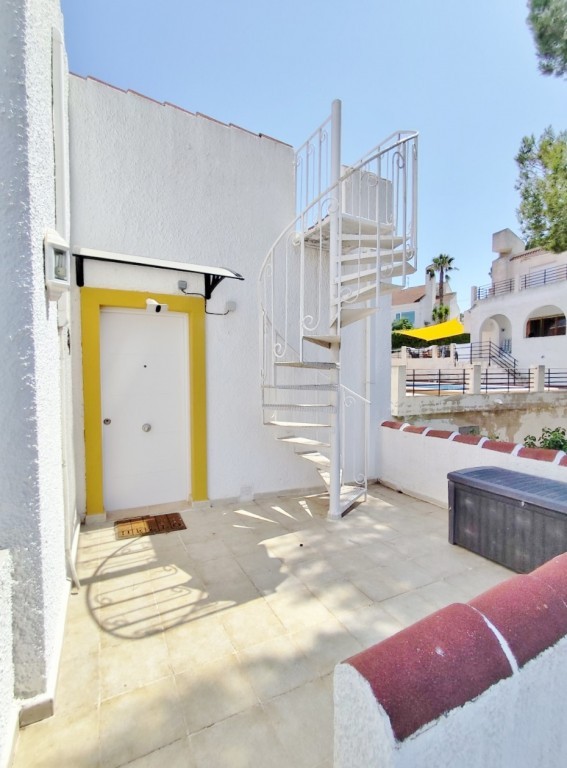 4-Bedroom Villa in Pueblo, San Miguel de Salinas - Image 46