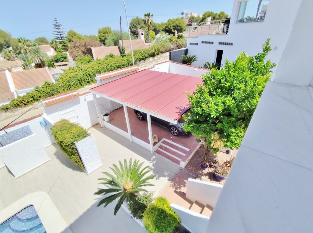 4-Bedroom Villa in Pueblo, San Miguel de Salinas - Image 49