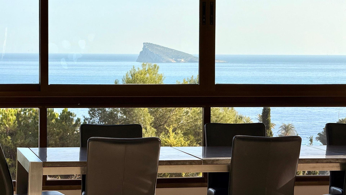 4-Bedroom Middle Floor Apartment in  Benidorm | Sunny Cas... - Image 1