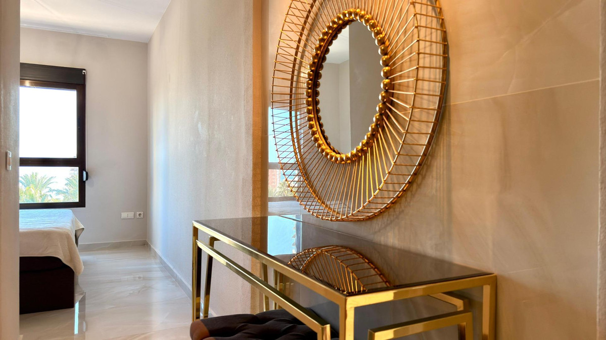 4-Bedroom Middle Floor Apartment in  Benidorm | Sunny Cas... - Image 4