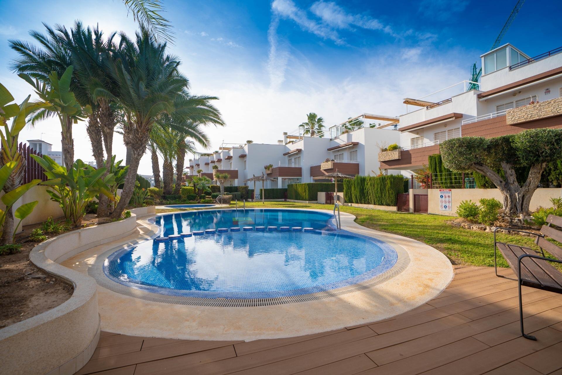 Mieszkanie z 2 Sypialniami w Rocio del Mar, Orihuela Costa - Image 28