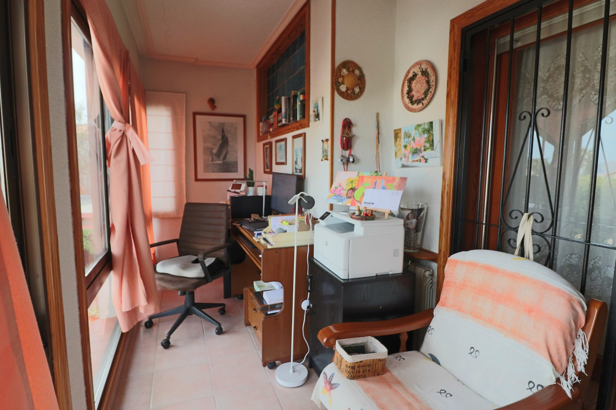 6-Bedroom Detached House in La Nucia | Sunny Casas - Cos... - Image 21