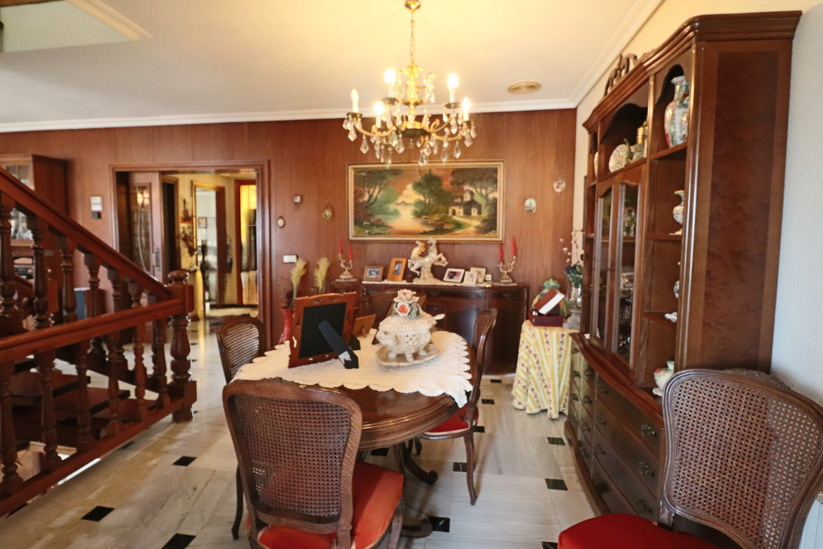 6-Bedroom Detached House in La Nucia | Sunny Casas - Cos... - Image 23