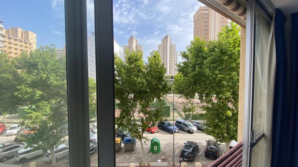 2-Bedroom Middle Floor Apartment in  Benidorm | Sunny Cas... - Image 16