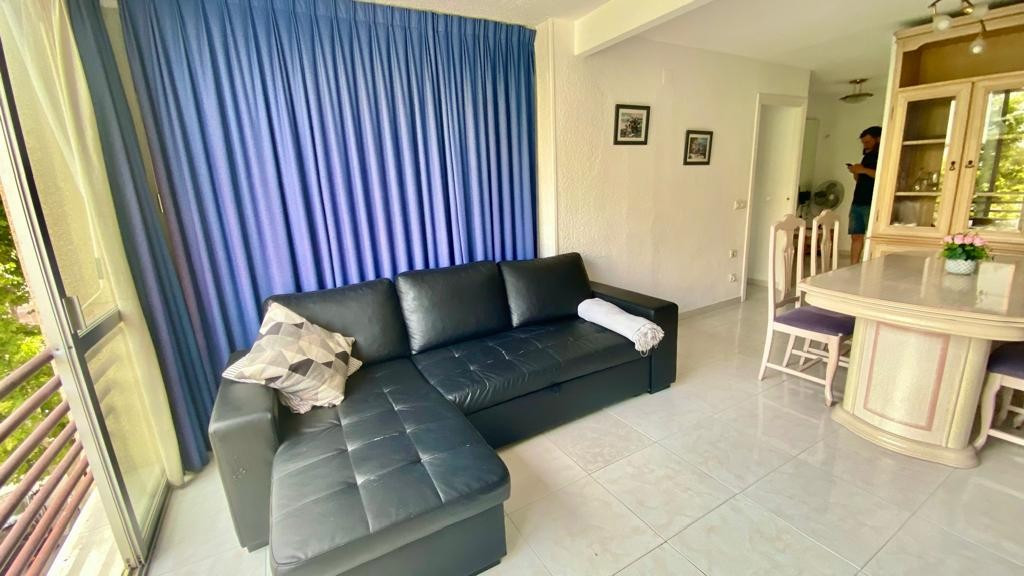 2-Bedroom Middle Floor Apartment in  Benidorm | Sunny Cas... - Image 5