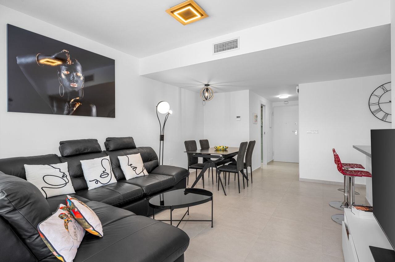 2-Bedroom Apartment in Los Dolses, Orihuela Costa - Image 16