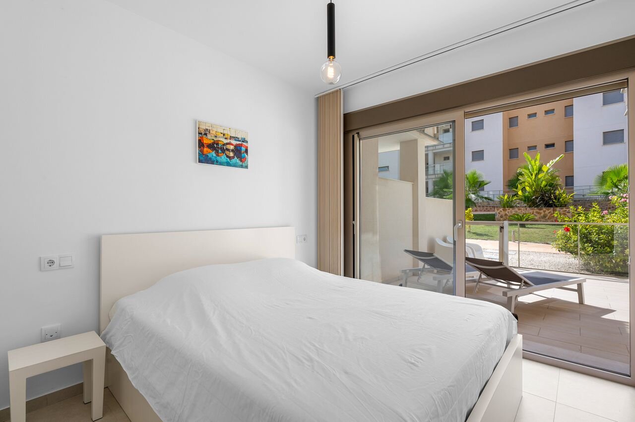 2-Bedroom Apartment in Los Dolses, Orihuela Costa - Image 17