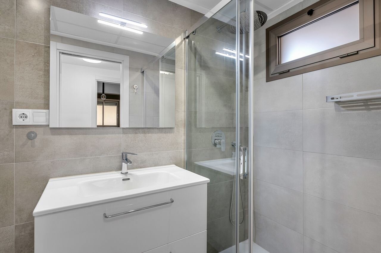 2-Bedroom Apartment in Los Dolses, Orihuela Costa - Image 20