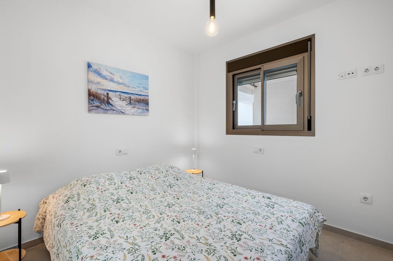 2-Bedroom Apartment in Los Dolses, Orihuela Costa - Image 22
