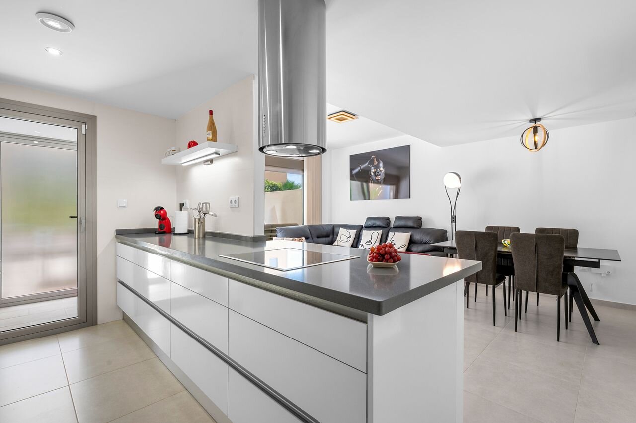 2-Bedroom Apartment in Los Dolses, Orihuela Costa - Image 8