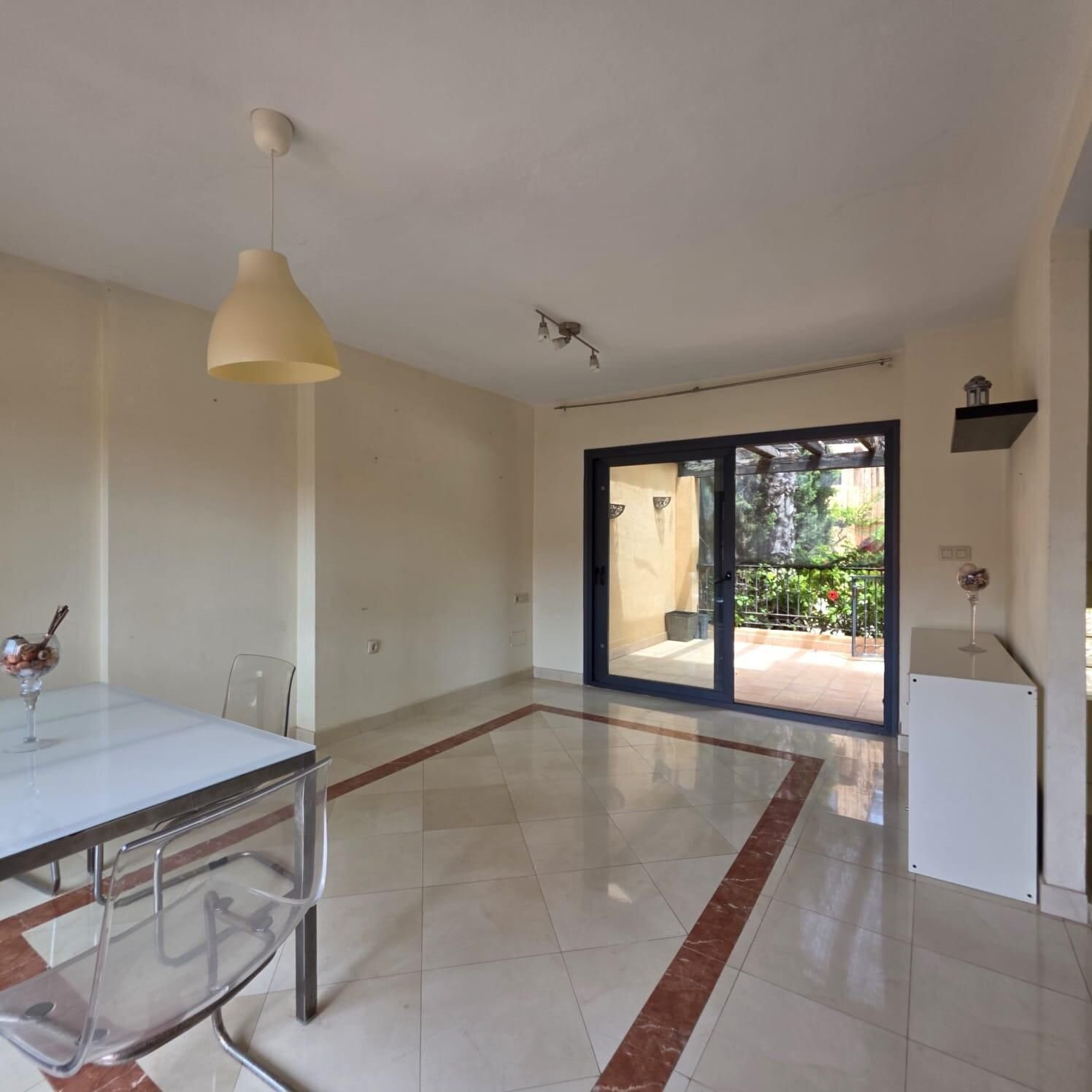 Casa de 4 Dormitorios en Las Filipinas, Orihuela Costa - Image 2
