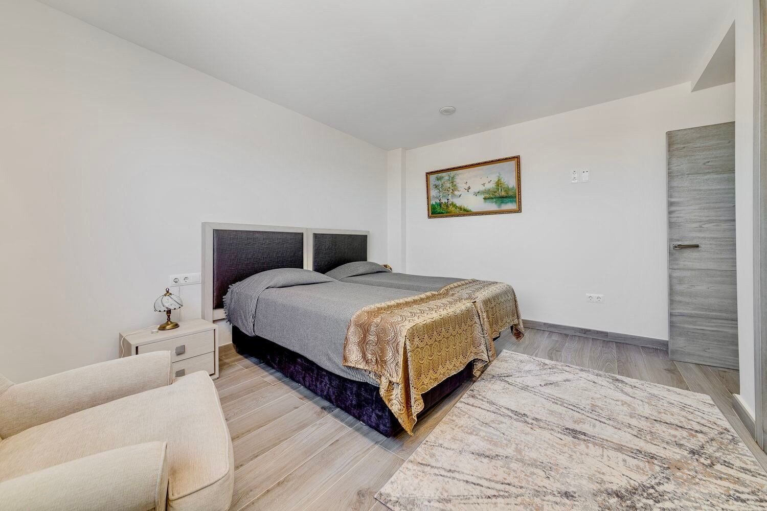 3-Bedroom Villa in Centro, Torrevieja - Image 10