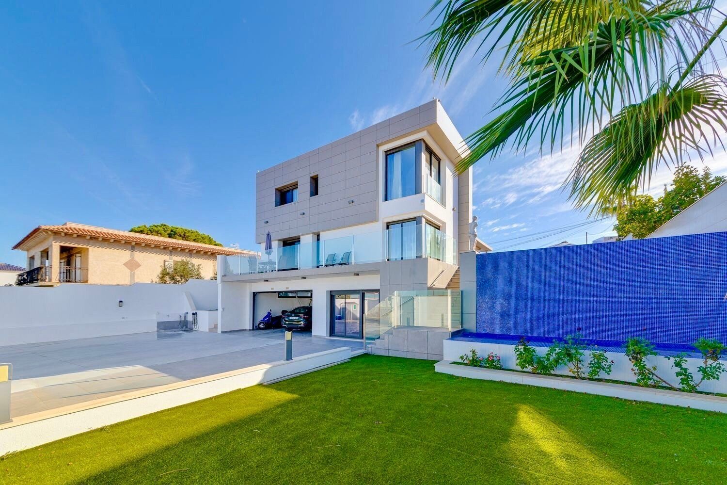 3-Bedroom Villa in Centro, Torrevieja - Image 21