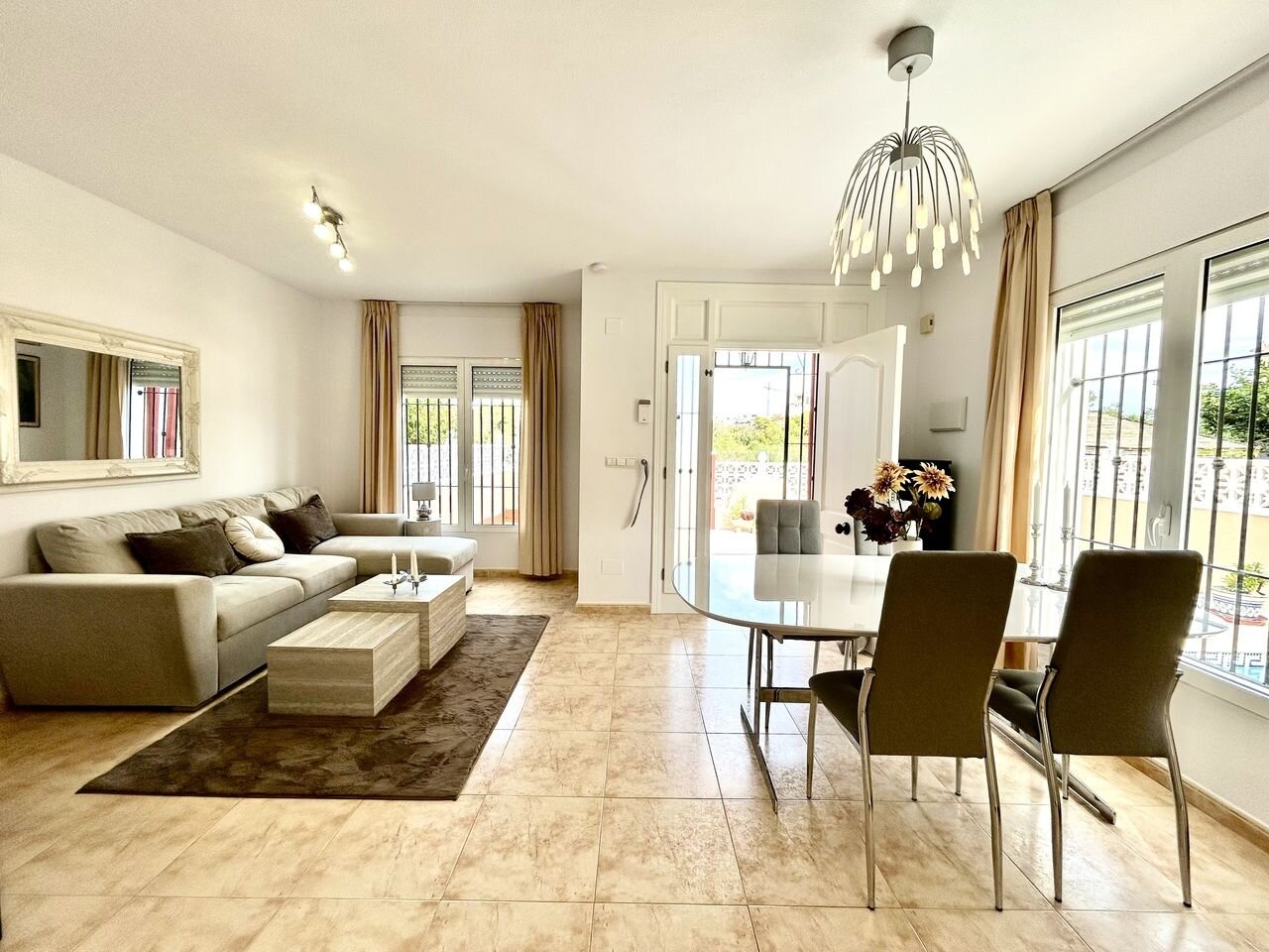 3-Bedroom House in Altos de Campoamor, Orihuela Costa - Image 5