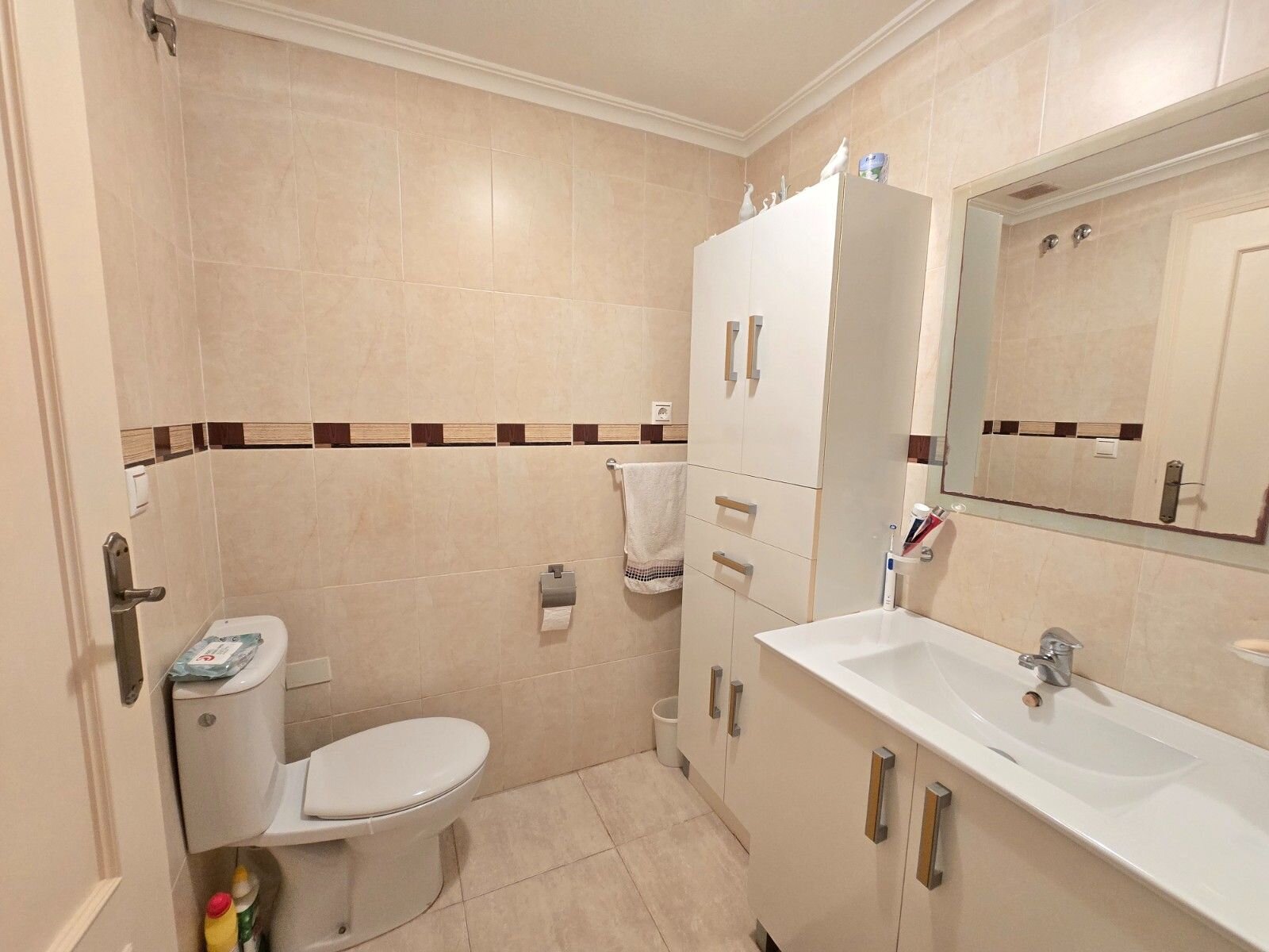 2-Bedroom Apartment in Los Altos, Orihuela Costa - Image 19