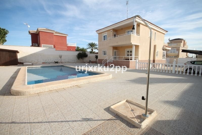 5-Zimmer Freistehende Villa in Aguas Nuevas, Torrevieja |... - Image 1