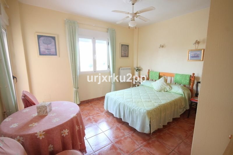 5-Zimmer Freistehende Villa in Aguas Nuevas, Torrevieja |... - Image 15