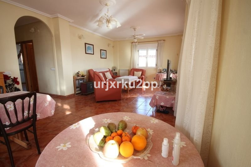 5-Zimmer Freistehende Villa in Aguas Nuevas, Torrevieja |... - Image 6