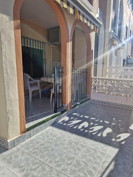 2-Bedroom Bungalow in El Acequión - Los Náufragos, Torrevieja
