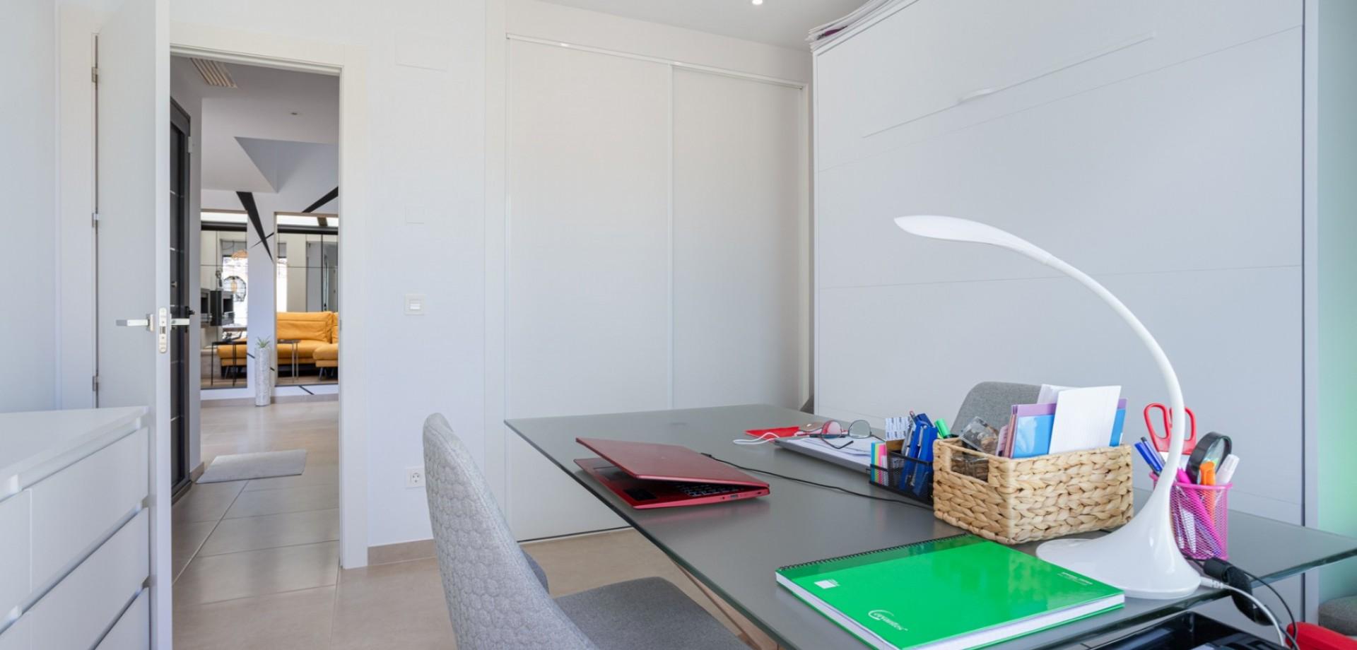 3-Bedroom House in Pueblo 4, Benijofar - Image 15