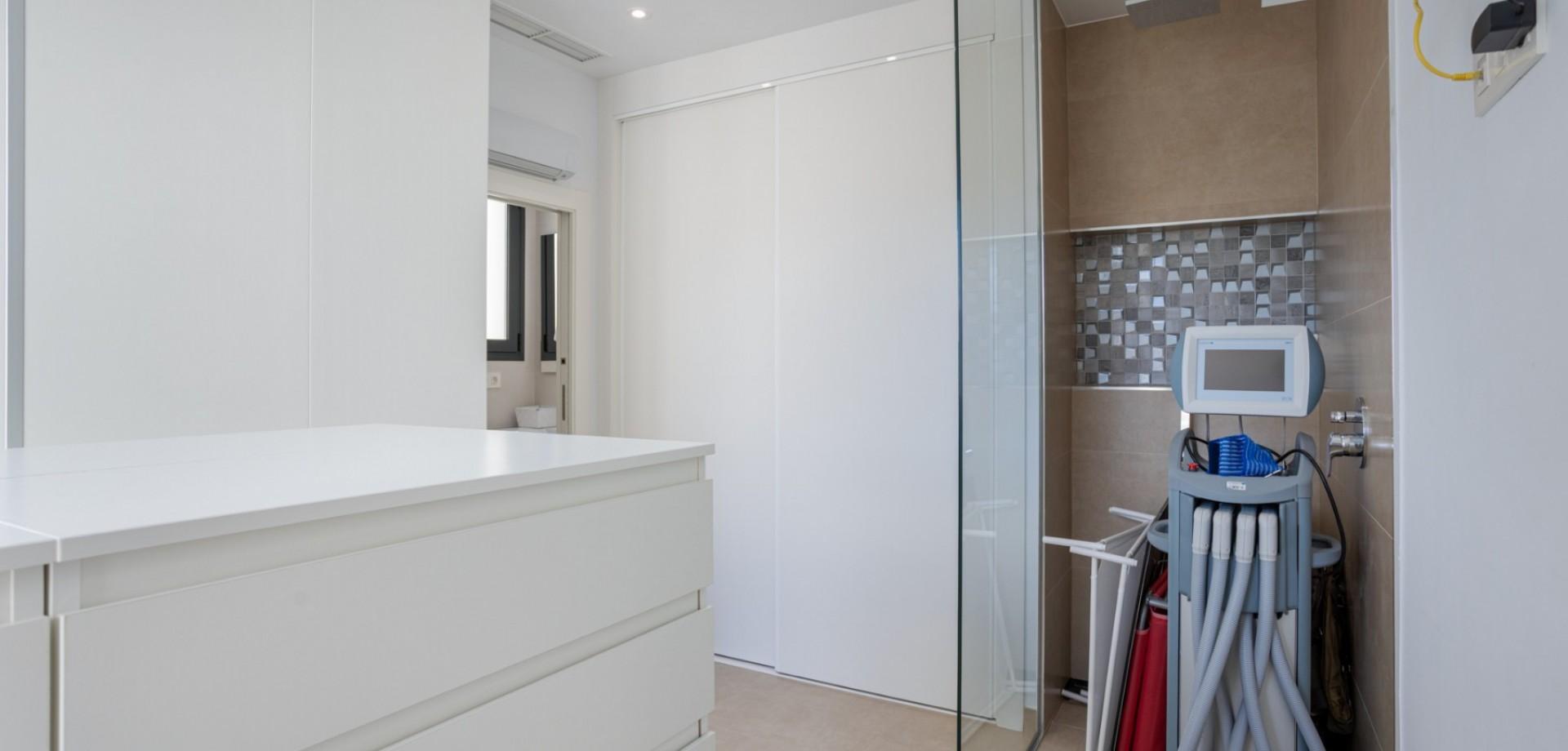 3-Bedroom House in Pueblo 4, Benijofar - Image 20