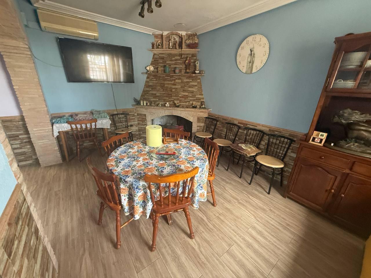 4-Bedroom Apartment in San Pedro del Pinatar - Image 4