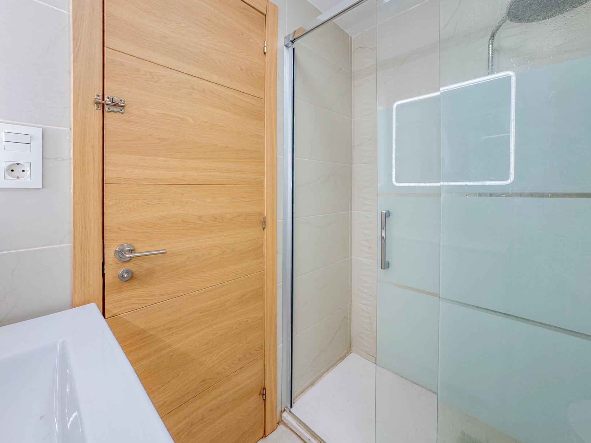 3-Bedroom Apartment in  Torrevieja | Sunny Casas - Costa ... - Image 14