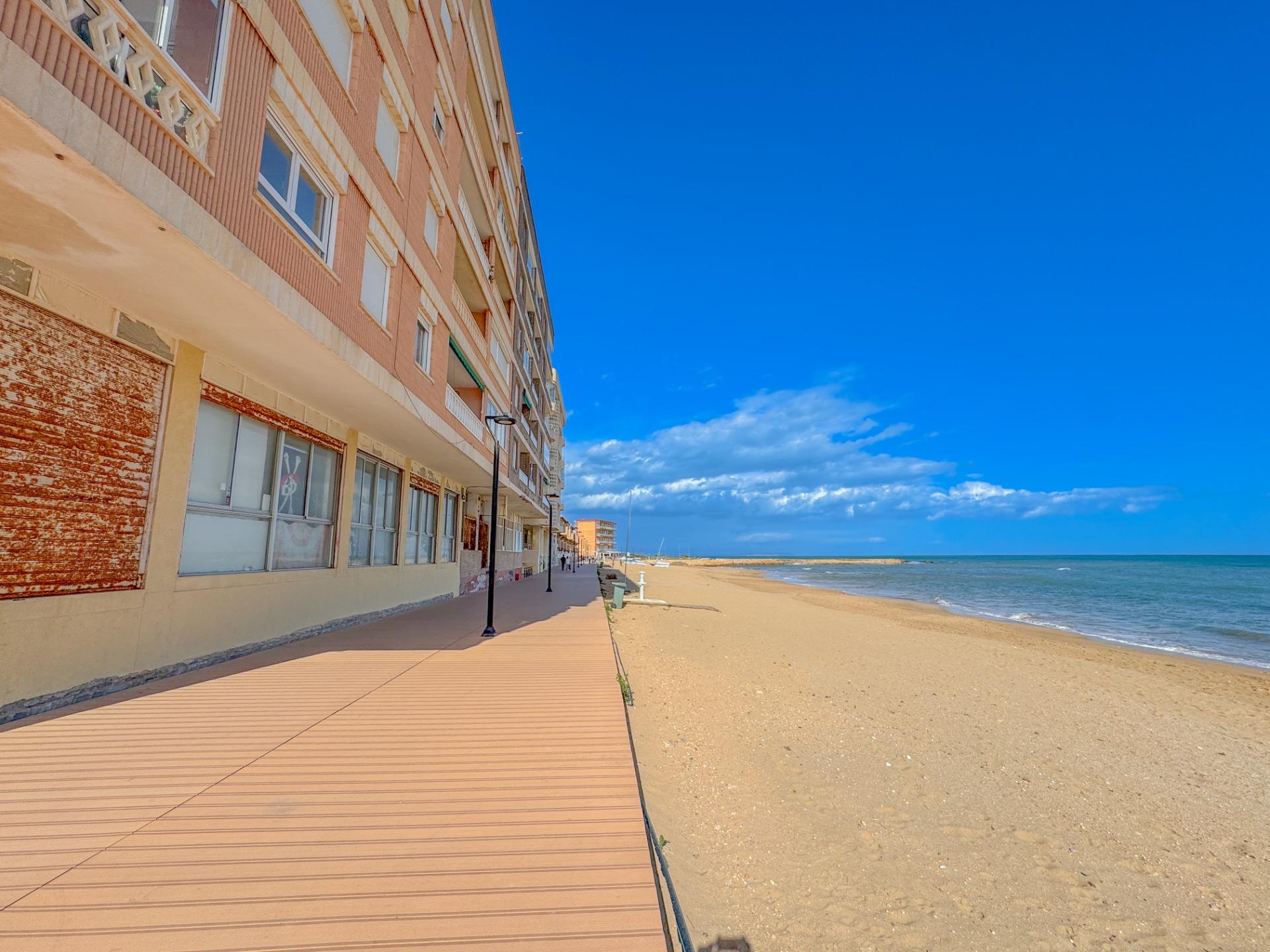 3-Bedroom Apartment in  Torrevieja | Sunny Casas - Costa ... - Image 28