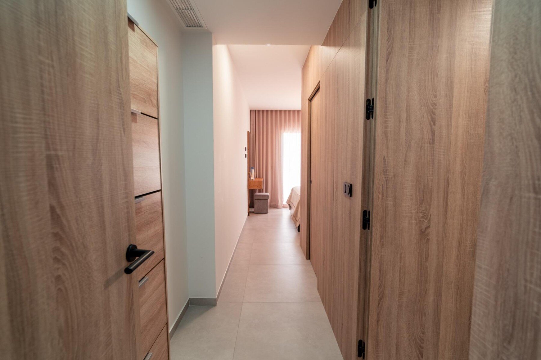 3-Bedroom Villa in Comunidad Valenciana, Algorfa - Image 10