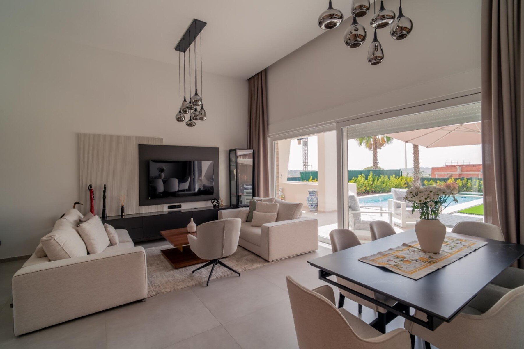3-Bedroom Villa in Comunidad Valenciana, Algorfa - Image 17