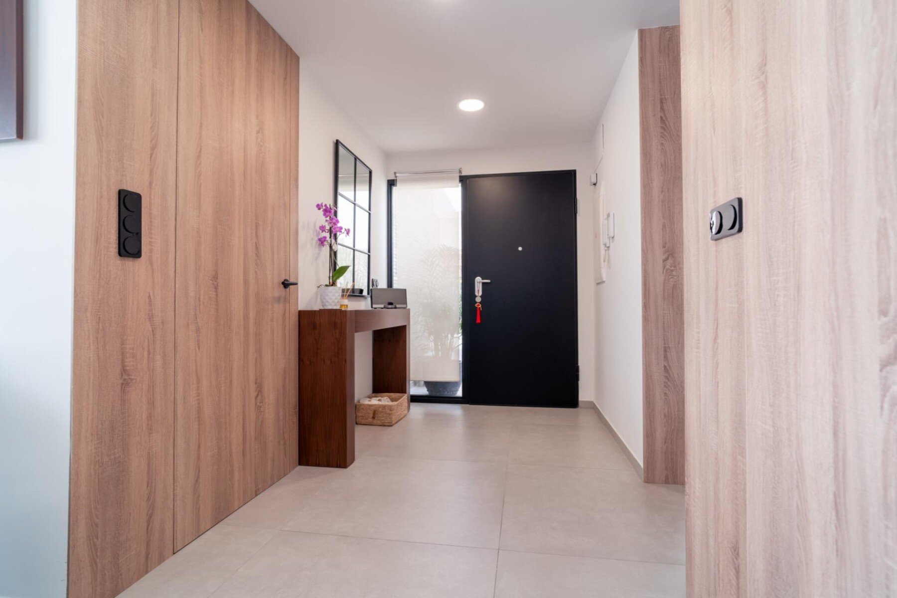 3-Bedroom Villa in Comunidad Valenciana, Algorfa - Image 9