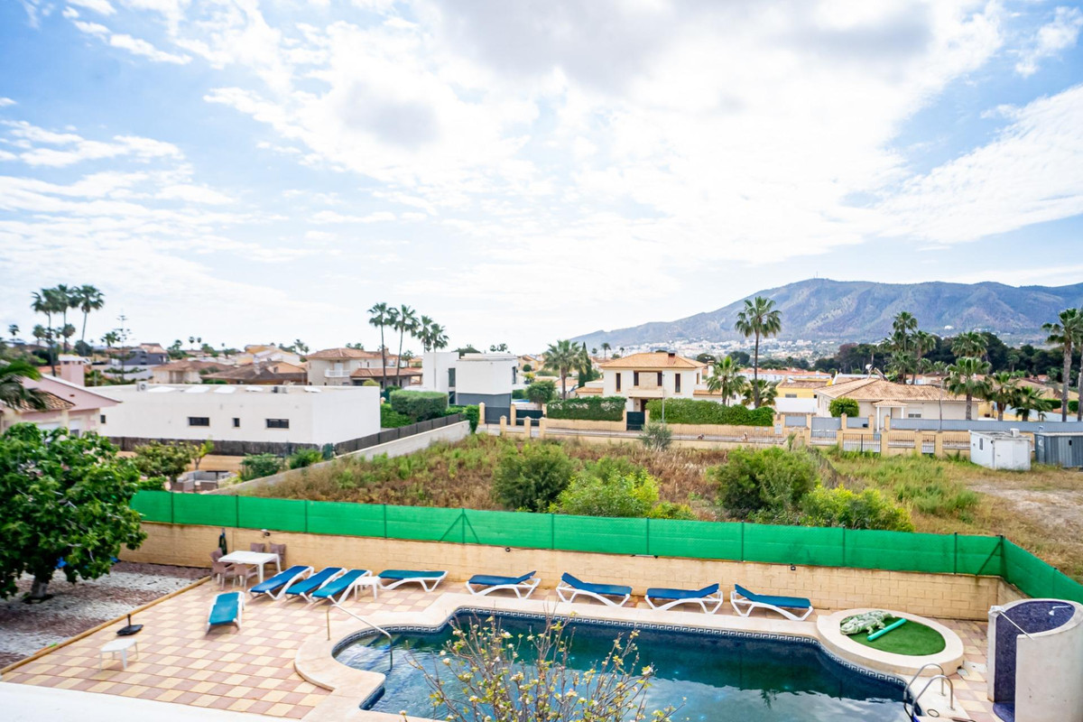 4-Bedroom Detached House in  L'Alfás del Pi | Sunny Casas... - Image 22