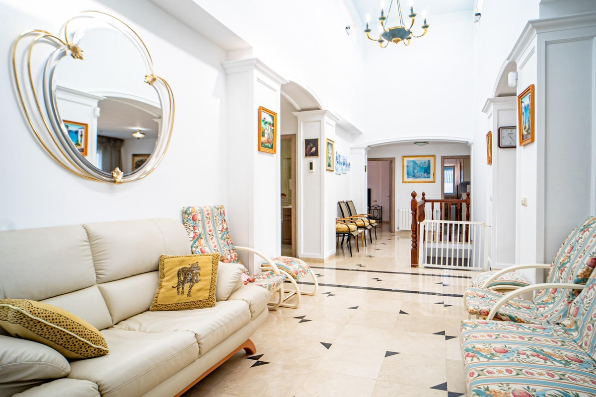 4-Bedroom Detached House in  L'Alfás del Pi | Sunny Casas... - Image 6