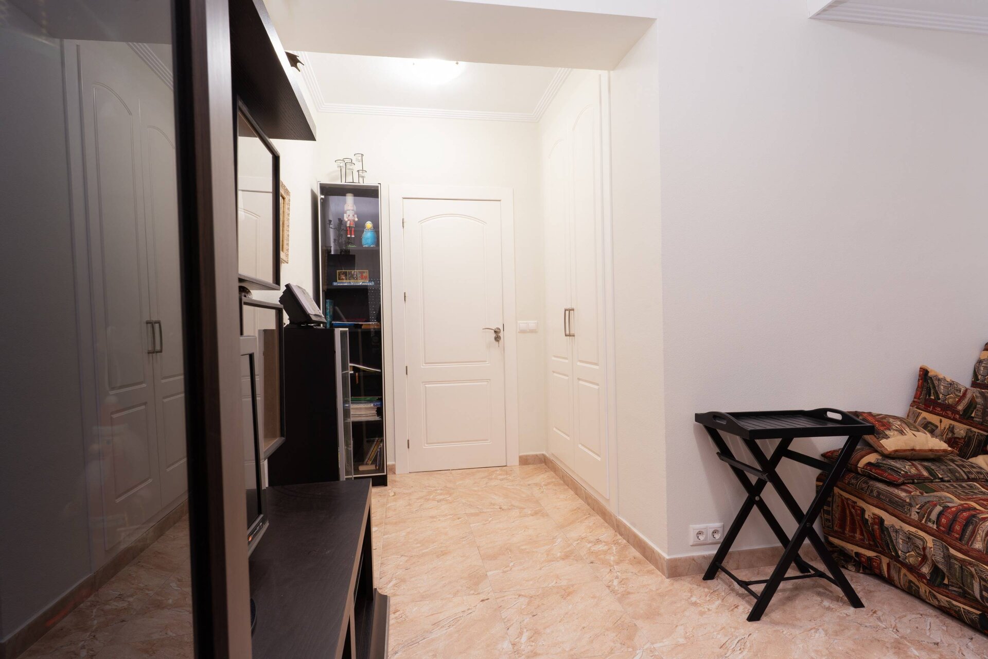 10-Bedroom Villa in Torrevieja - Image 50