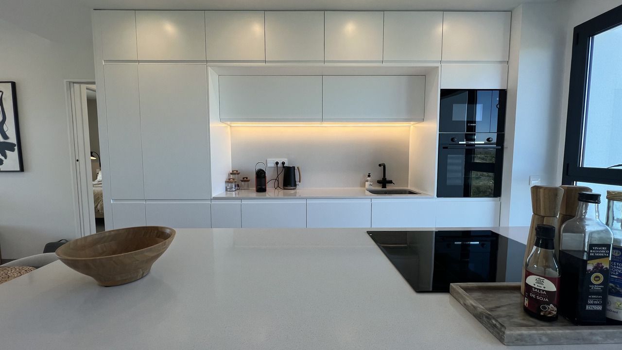 2-Bedroom Apartment in Las Colinas Golf, Orihuela - Image 10