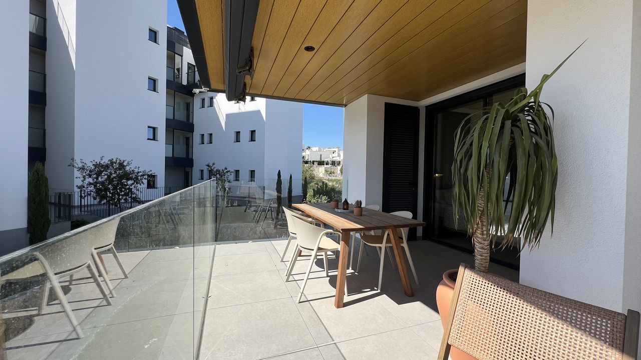 2-Bedroom Apartment in Las Colinas Golf, Orihuela - Image 21