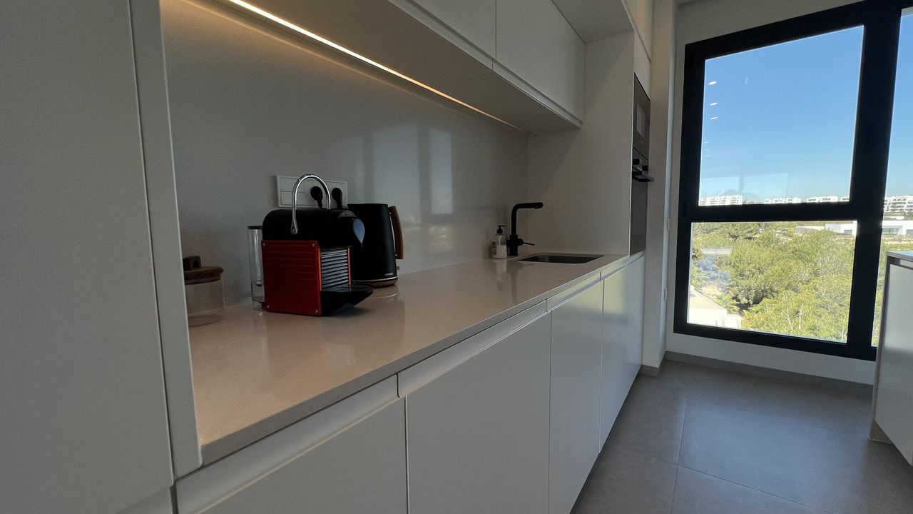 2-Bedroom Apartment in Las Colinas Golf, Orihuela - Image 26