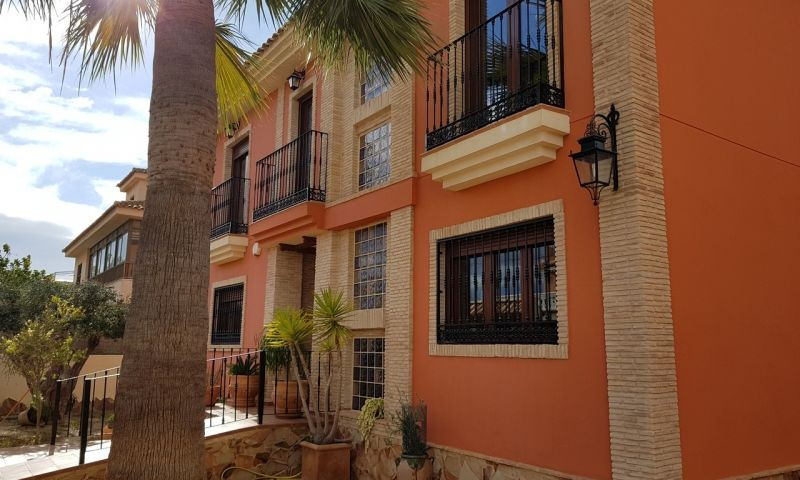 4-Bedroom Detached House in  Torrevieja | Sunny Casas - C... - Image 3