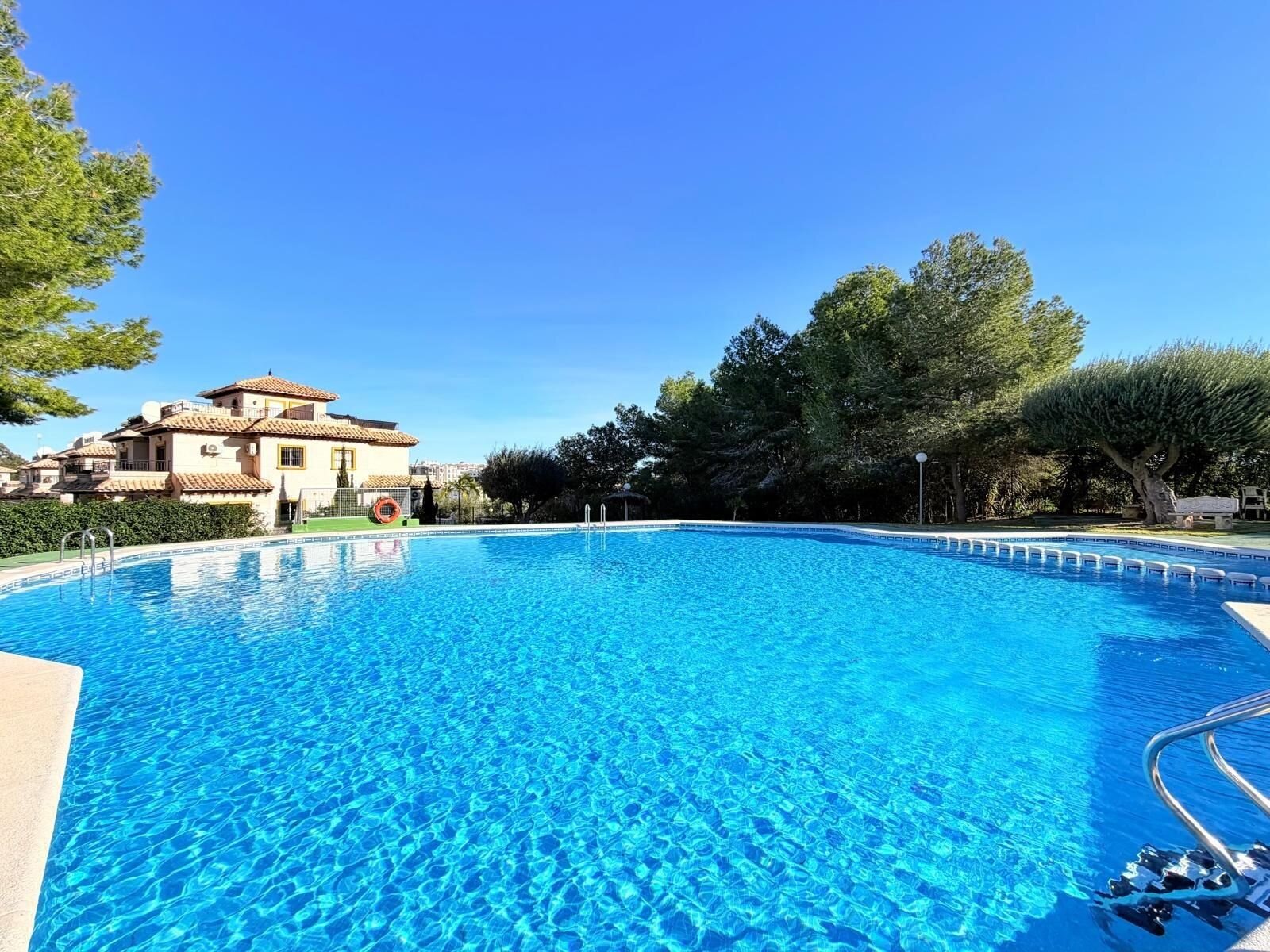 2-Bedroom House in Las Filipinas, Orihuela Costa - Image 1