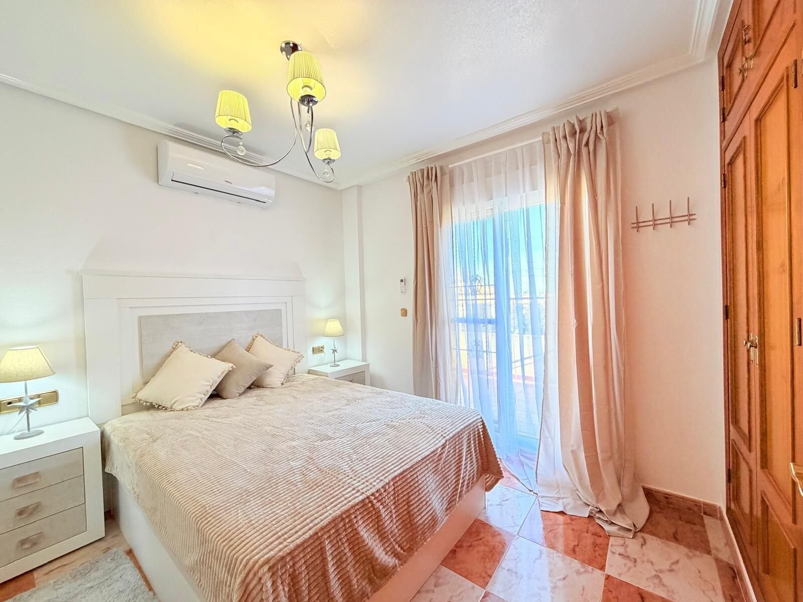 2-Bedroom House in Las Filipinas, Orihuela Costa - Image 30